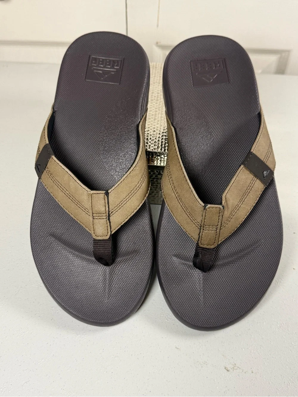 Reef Cushion Phantom Flip Flops Brown Men’s Size 9 Sandals